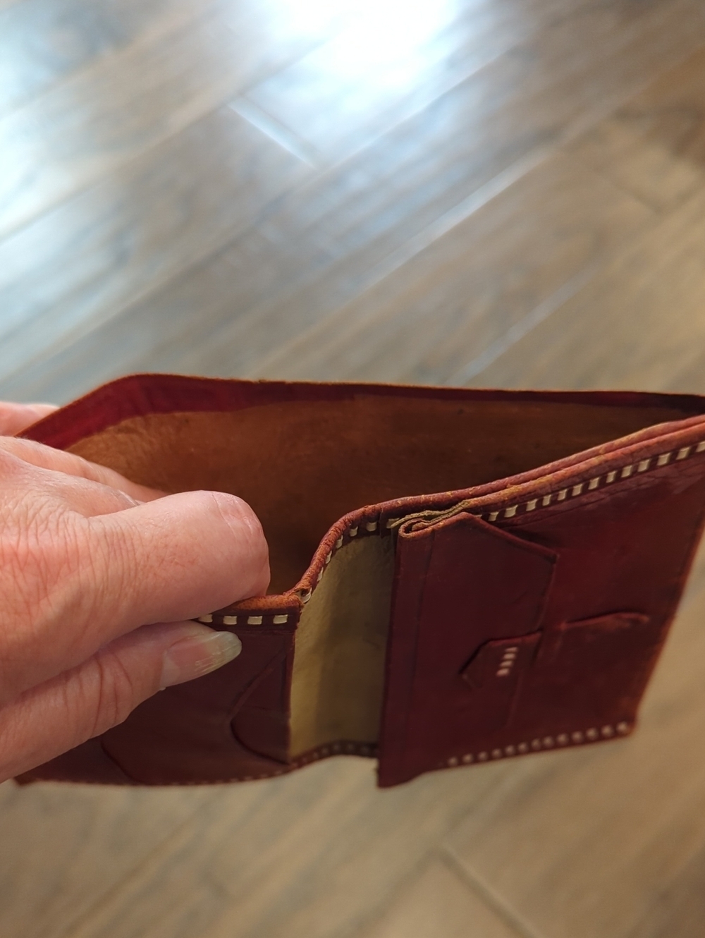 Red Embossed Leather Wallet - Picture 4 of 10